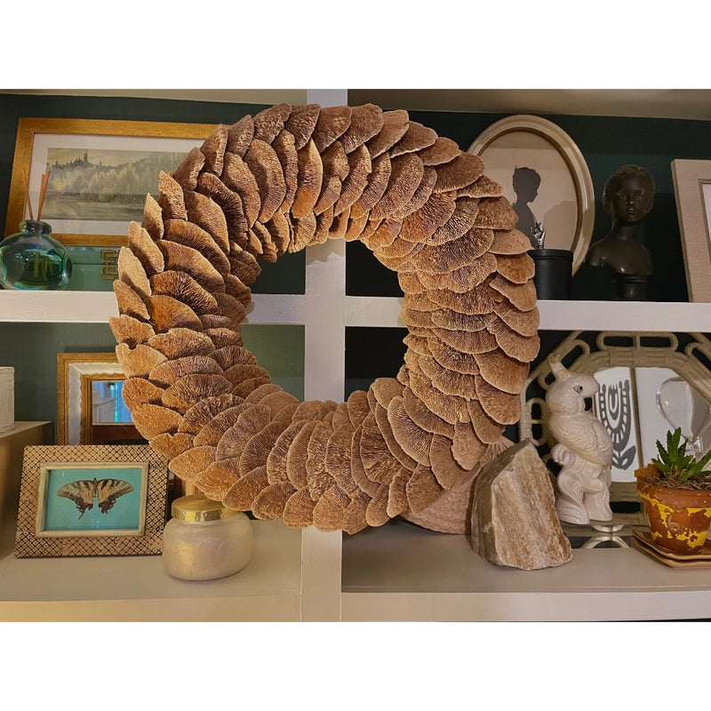 neutral round mushroom wreath