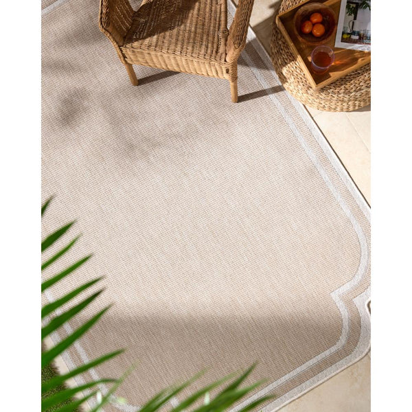 area rug machine woven natural cream scalloped edge 