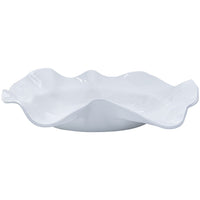 white wavy bowl