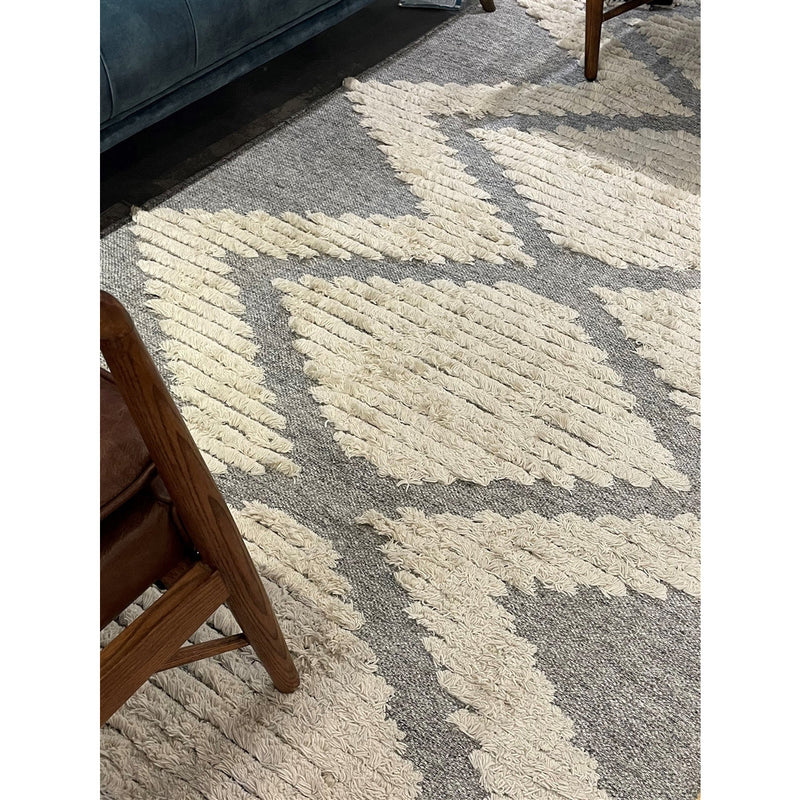 gray beige area rug high-low 8' x 10'