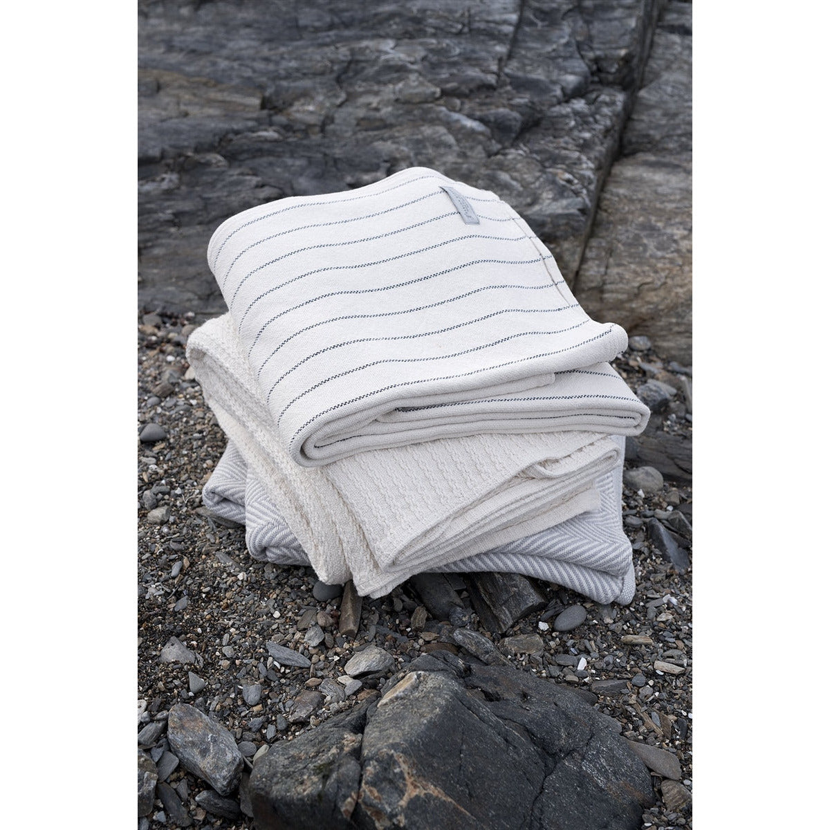 blanket white cotton machine washable pre-washed pre-shrunk cable knit twin queen king woven Maine USA